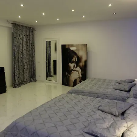 White Idromassaggio Su Richiesta