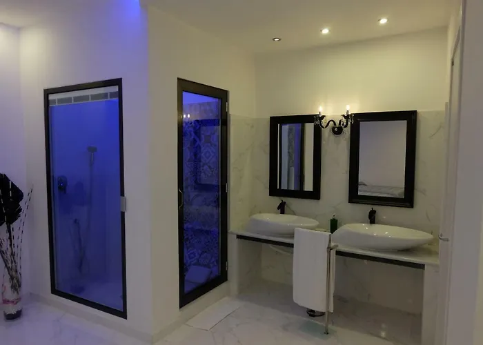 White Idromassaggio Su Richiesta