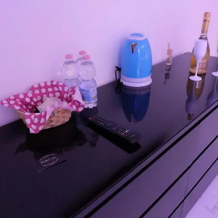 White Idromassaggio Su Richiesta Сasa de vacaciones Nápoles