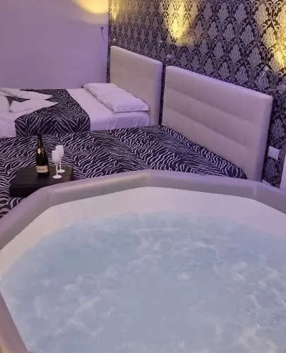 White Idromassaggio Su Richiesta Neapel