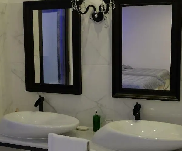 White Idromassaggio Su Richiesta Neapel