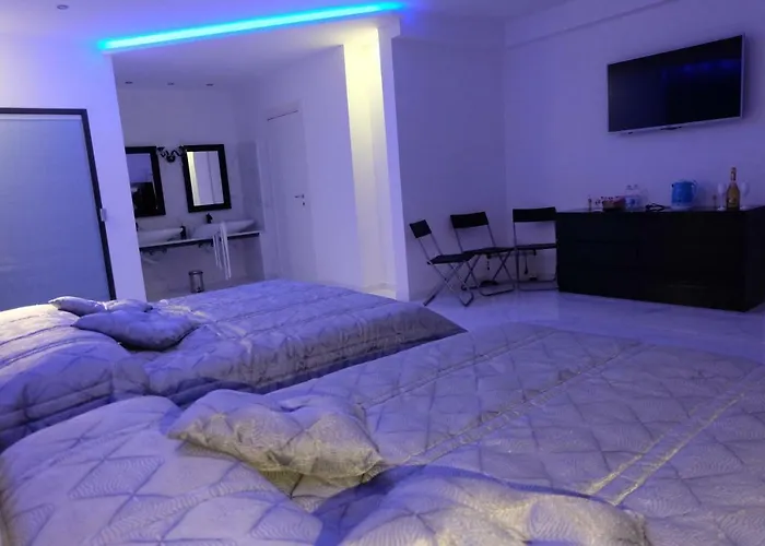 Ferienhaus White Idromassaggio Su Richiesta Neapel